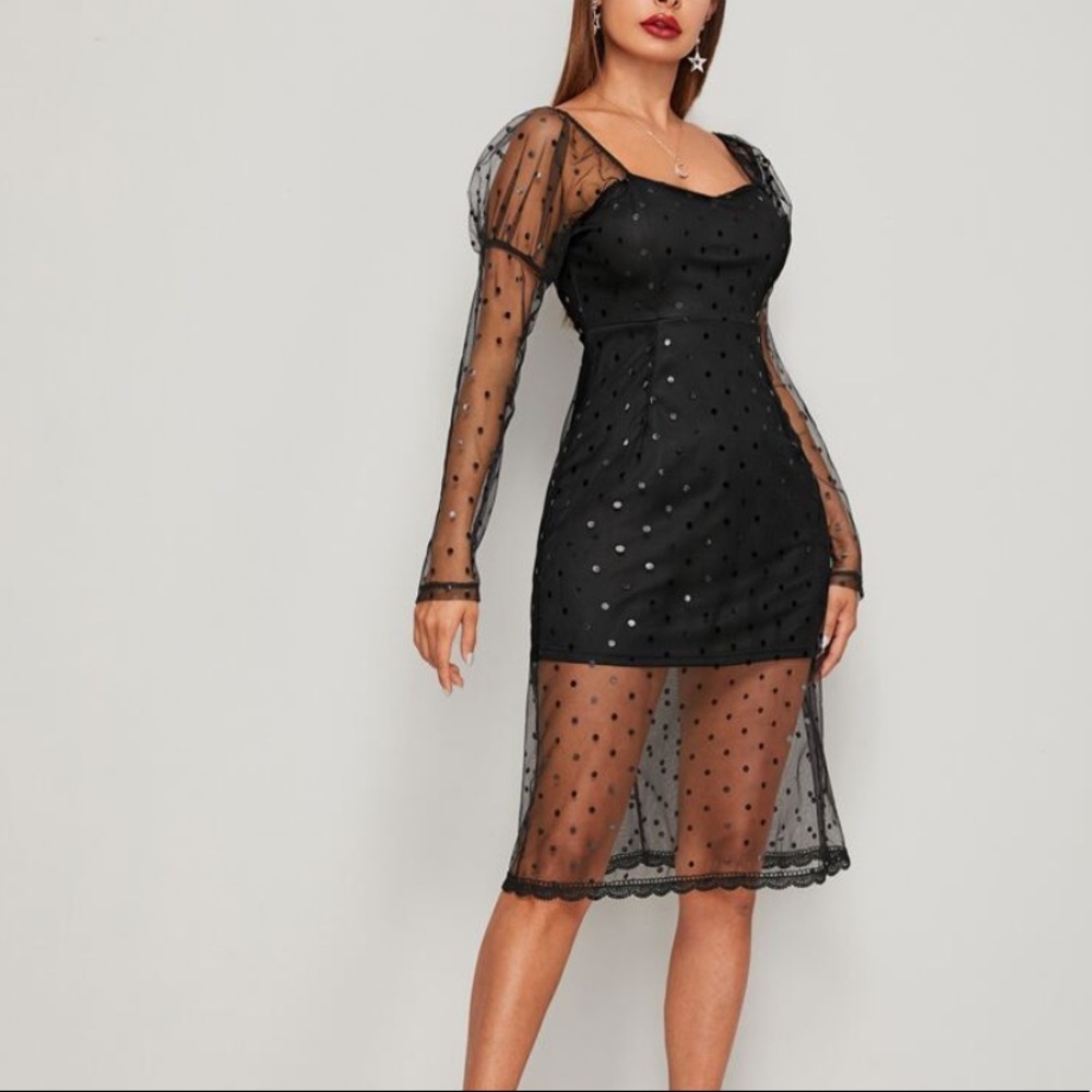Polkadot mesh over elegant black dress 🖤👸🏻🖤